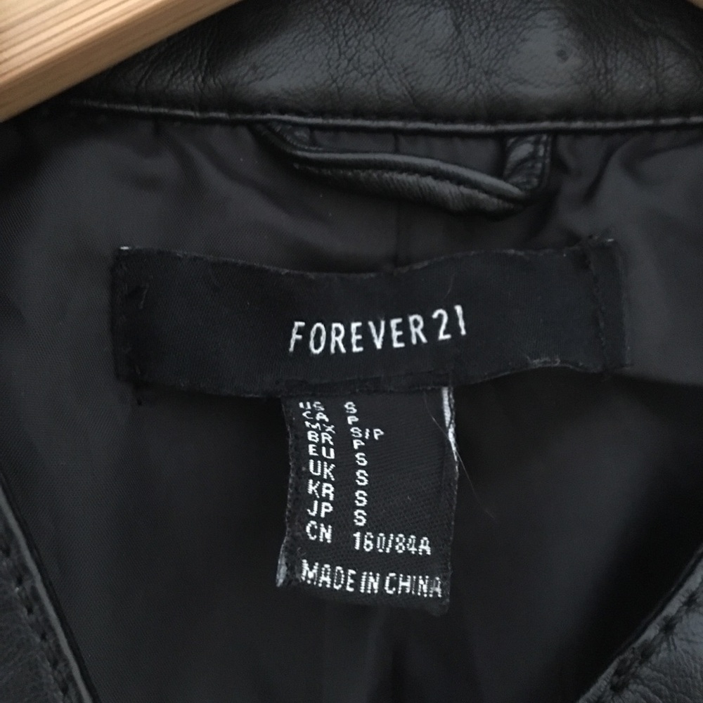 🔥 Black Jacket - Picture 4 of 5